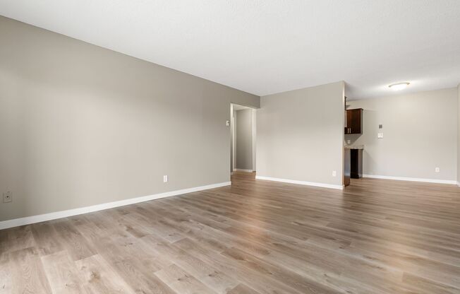 1 bed, 1 bath, 725 sqft, $1,125, Unit 305