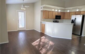 2 beds, 2 baths, $1,475, Unit Building #19