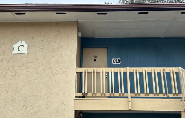 2 beds, 1 bath, $1,200, Unit Unit C-18