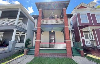 2 BED | 1 BATH | STARLAND DISTRICT