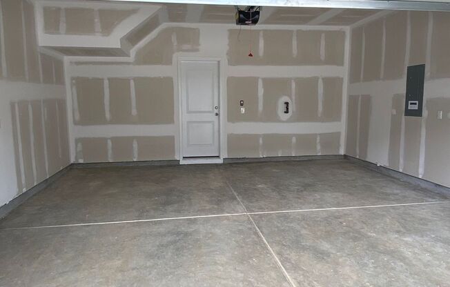 BRAND NEW TOWHOME IN FOXBANK PLANTATION