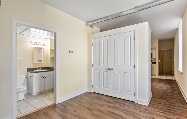 1 bed, 1 bath, 512 sqft, $1,250, Unit APT 303