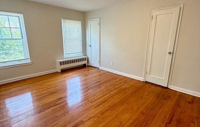 1 bed, 1 bath, 800 sqft, $1,525, Unit 419 32-H