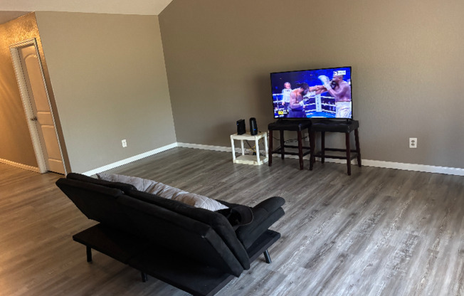 4606 VILLA