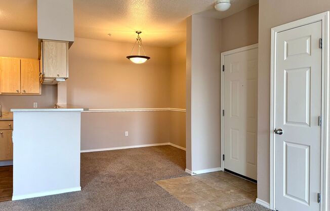 2 beds, 2 baths, 1,030 sqft, $1,700, Unit 1732