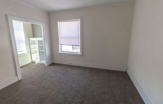 3 beds, 1 bath, $1,500