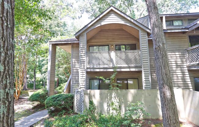 Spacious 2BR 2BA townhome in Village Creek!