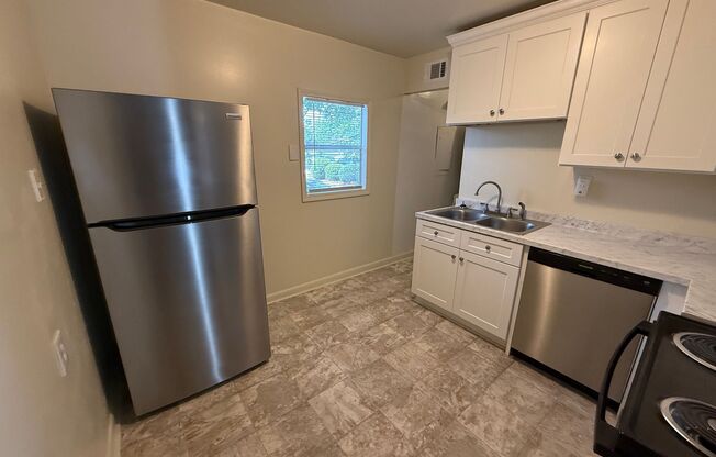 2 Bedroom - 5 Points area within walking distance to UGA