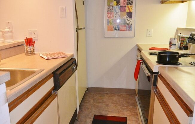 Studio, 1 bath, $1,400, Unit 405