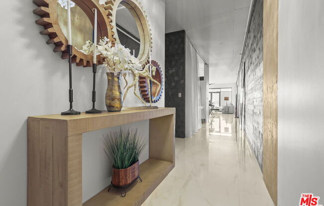 1 bed, 1.5 baths, 1,200 sqft, $4,995, Unit 916