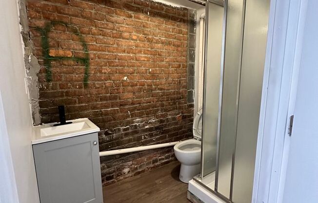 Studio, 1 bath, 425 sqft, $900, Unit G-12