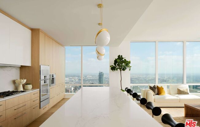 3 beds, 3.5 baths, 2,864 sqft, $17,937, Unit 5802