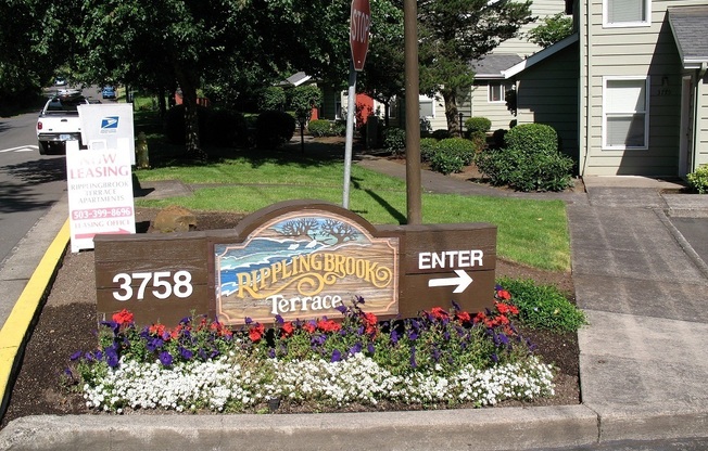 2 beds, 1.5 baths, 900 sqft, $1,605, Unit 3701-02