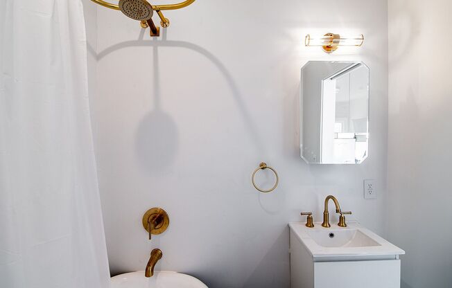 Studio, 1 bath, 223 sqft, $2,225, Unit 402