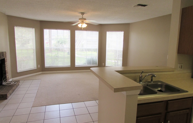 2 beds, 2 baths, $1,549