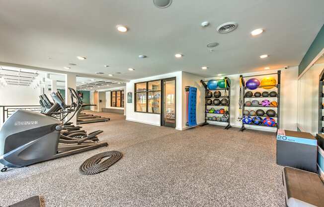 the gym at the preserve at green valley apartments co at Pinnacle Apartments, Jacksonville, 32256