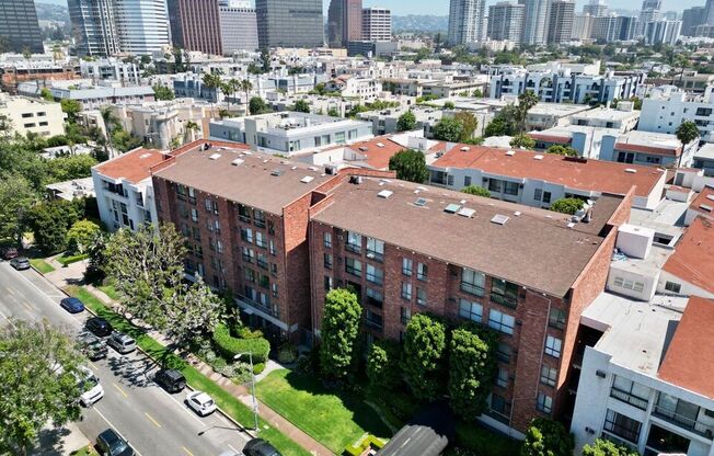 1 bed, 1 bath, 693 sqft, $3,000, Unit 228