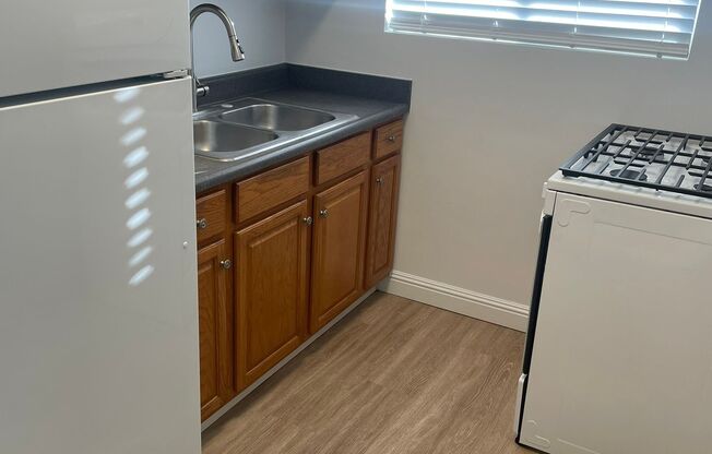 1 bed, 1 bath, 365 sqft, $1,825, Unit 1611 02