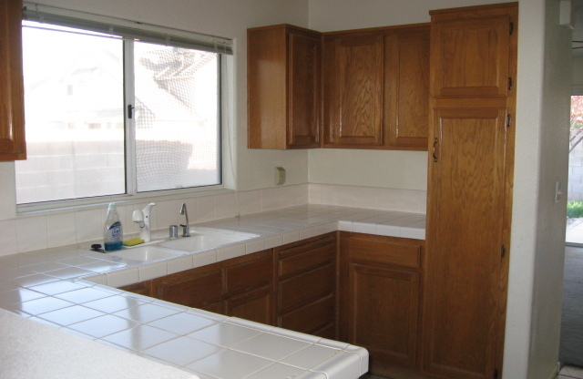 3 beds, 2 baths, $2,050