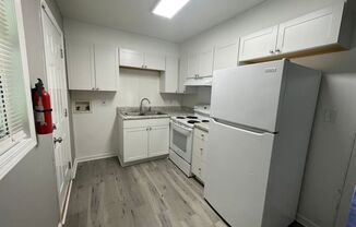 2 beds, 1 bath, $1,095, Unit 774