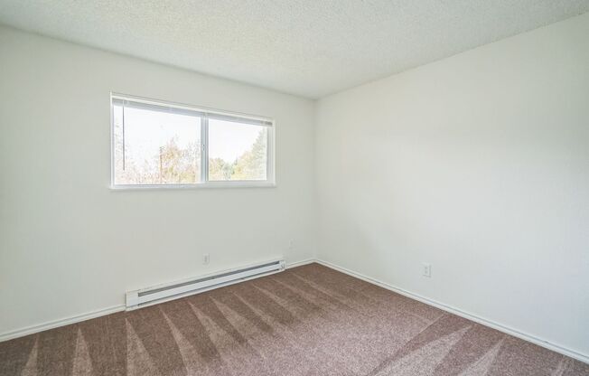 3 beds, 1 bath, $1,950