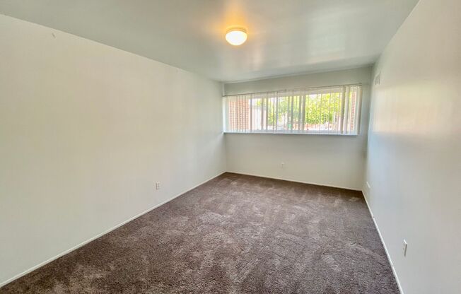 1 bed, 1 bath, 700 sqft, $1,095, Unit #106
