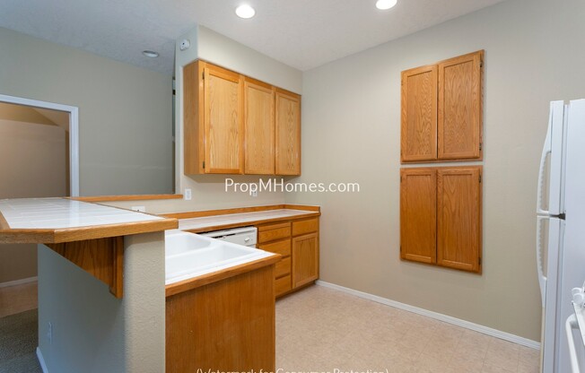 3 beds, 2.5 baths, $2,349, Unit 3174 NE 13th Place