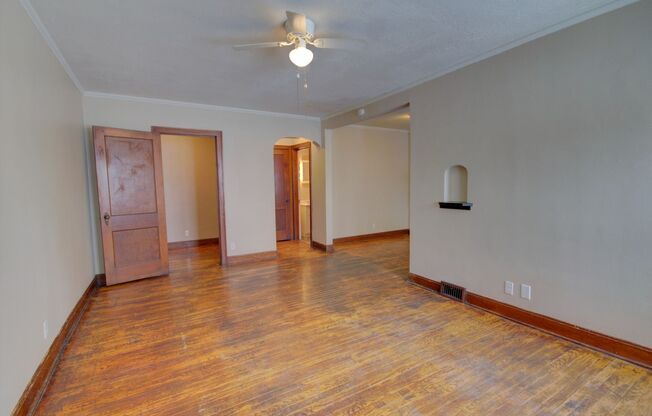 Studio, 1 bath, 490 sqft, $595, Unit Apt 7