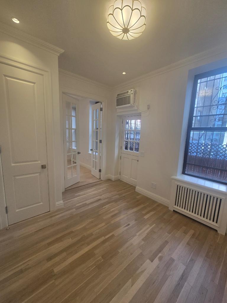 245 25 E 62 ST