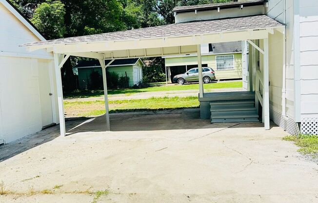 5636 Jackson Avenue (4 Bed/2 Bath) Home