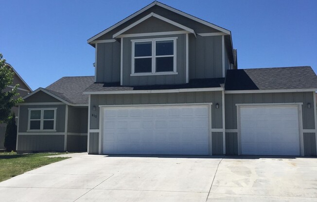 4 Bedroom home 3 car garage fenced yard