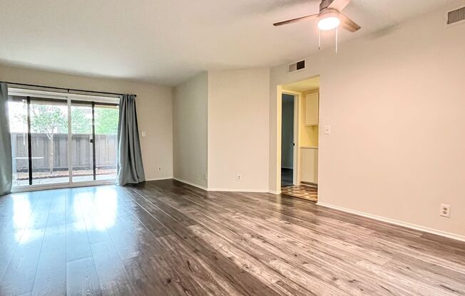 2 beds, 1 bath, $2,910, Unit Apt 111