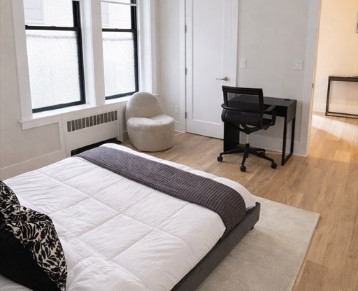 2 beds, 1 bath, 686 sqft, $4,400, Unit 2F