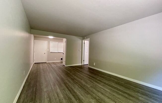 1 bed, 1 bath, 587 sqft, $1,550, Unit 28