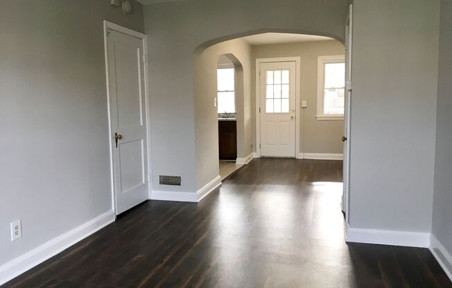 Charming 3 Bedroom/2 Bath Townhome in Baltimore, MD!