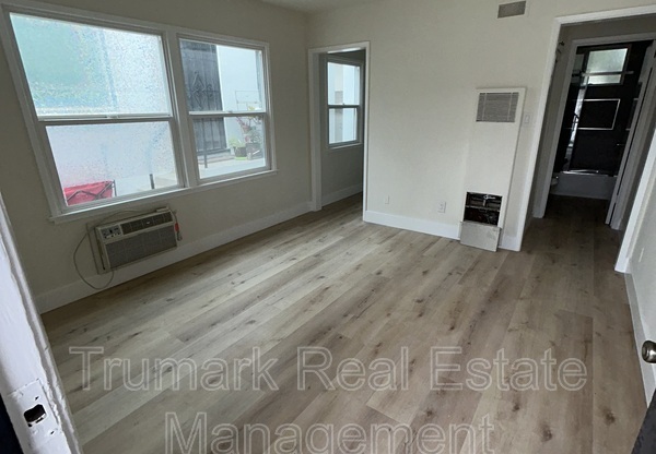 49 S GRAND OAKS
