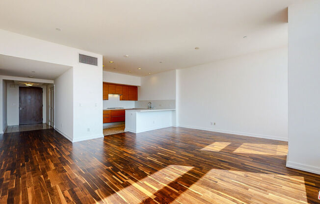 2 beds, 3 baths, 1,800 sqft, $6,750, Unit 32D