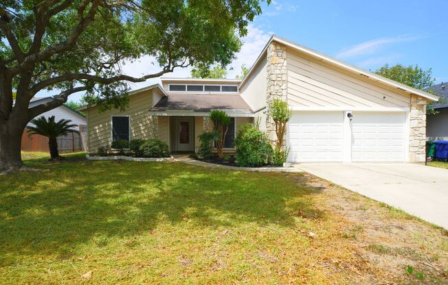 Gorgeous home available in great neighborhood. Realtor Commission: $500