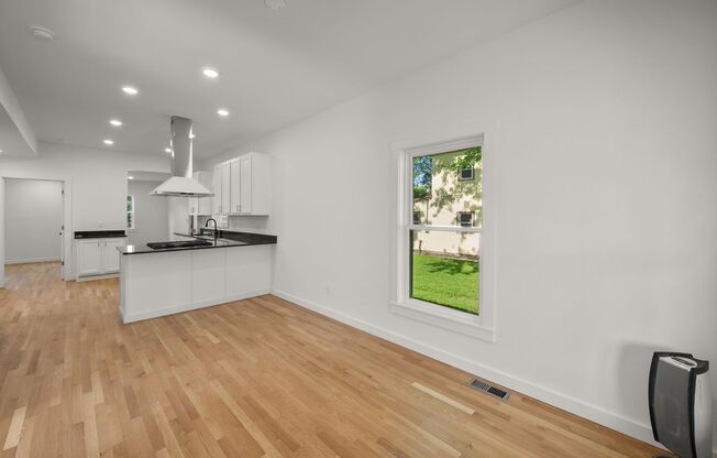 2 Bedroom 1 Bath House in Clarksville