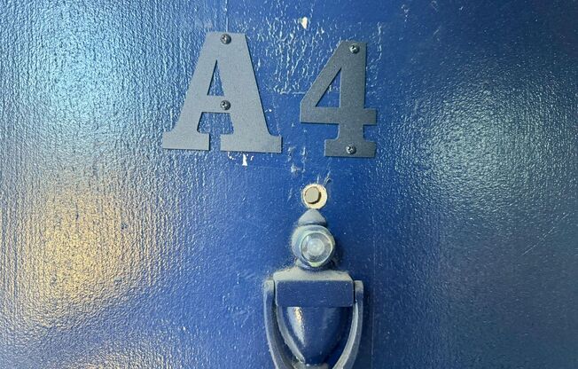 2 beds, 1 bath, 931 sqft, $850, Unit A4