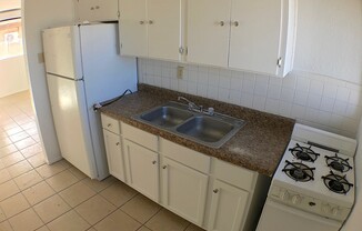 1 bed, 1 bath, 600 sqft, $550, Unit Unit 5