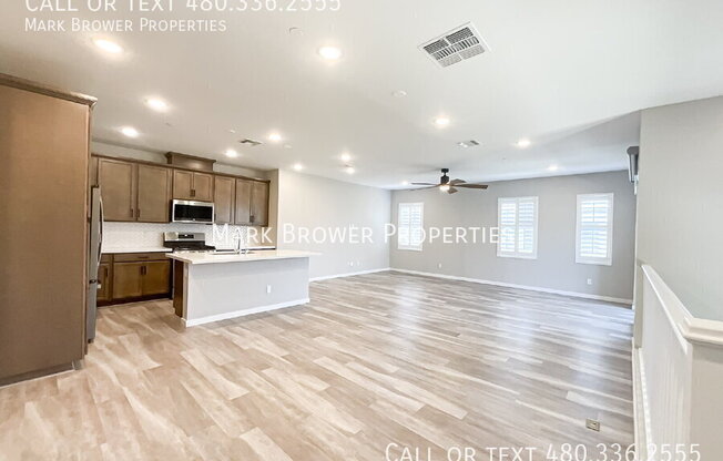761 E FURNESS DR