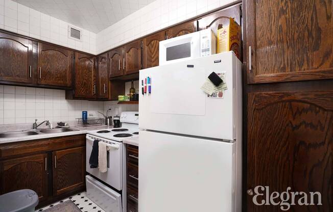 217 E 60 ST
