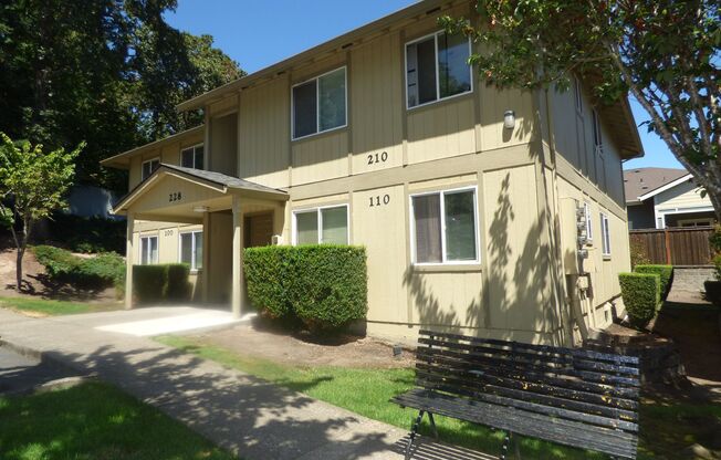 Waular03-Stoneway Plaza Apartments