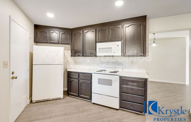 343 CLYDESDALE DR
