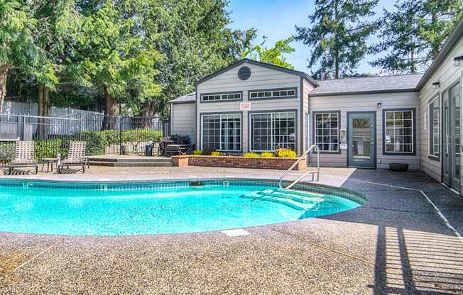 Novela Apartment Homes Shimmering Pool in Daytime