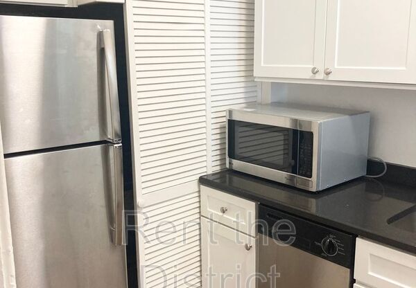 2015 37 ST NW