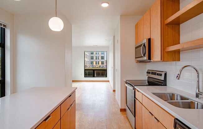 1 bed, 1 bath, 662 sqft, $1,350, Unit A125