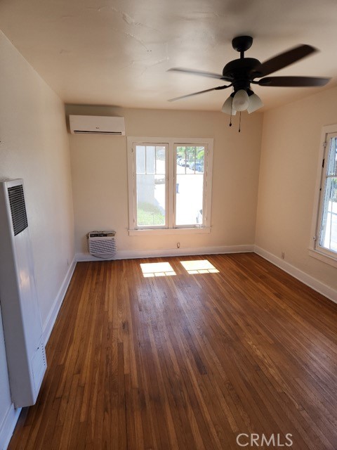 1 bed, 1 bath, 1,470 sqft, $3,500