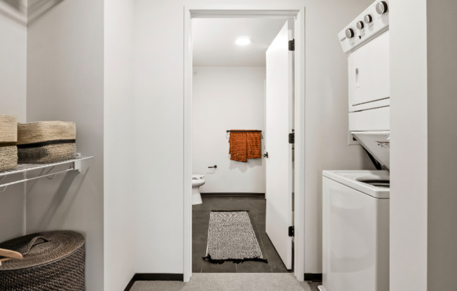1457 W RANDOLPH